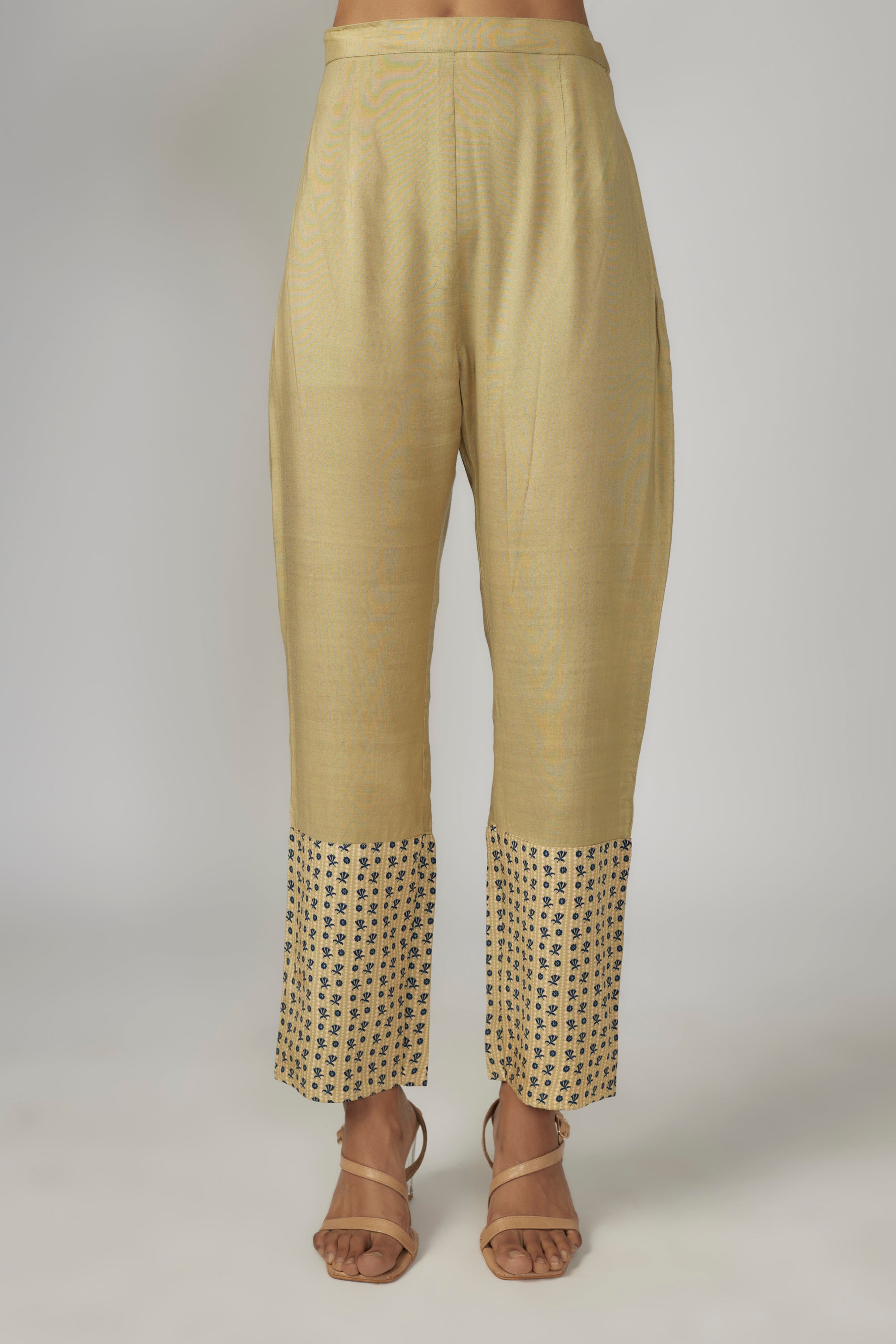 AASHA Kurta Set