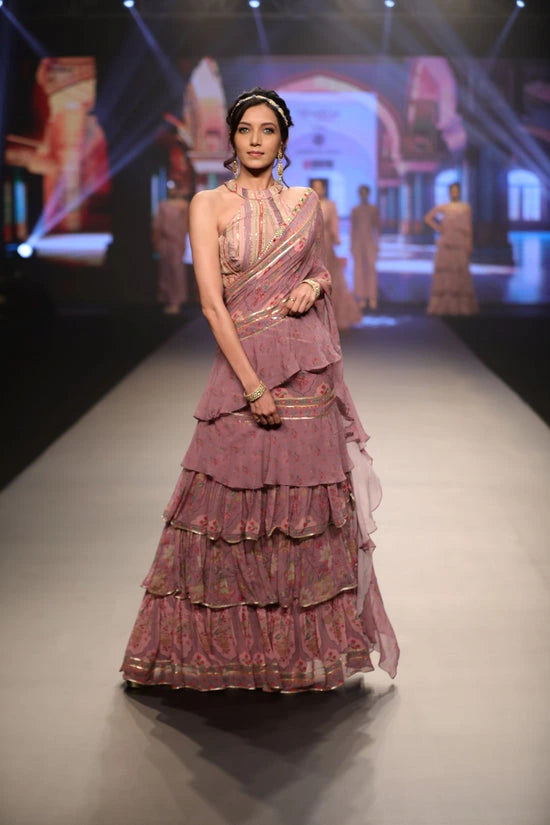 How to choose the right saree for your body type?