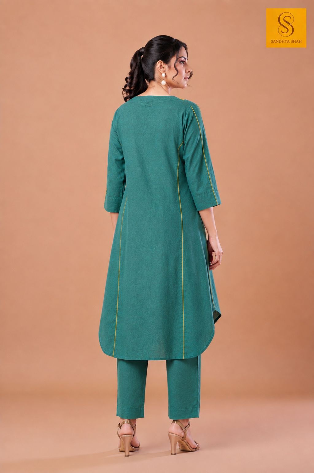 A Contemporary Teal Green Linen High-Low Kurta-Set